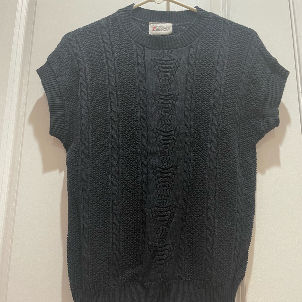 80s classic sweater vest from TEASERS